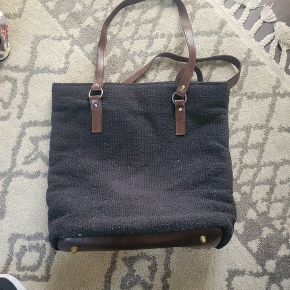 Tote - Picture 3 of 4